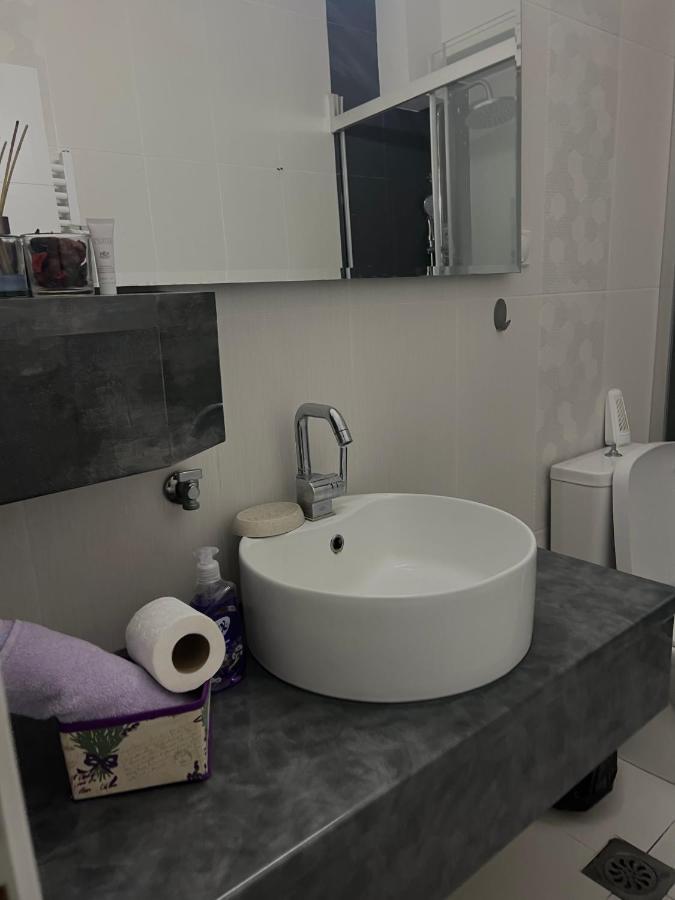Cozy Apartment In The City Center Скопие Екстериор снимка